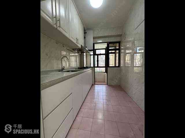 Tsuen Wan - Town Square Block A 05