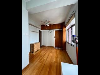 North Point - Seaview Building 02