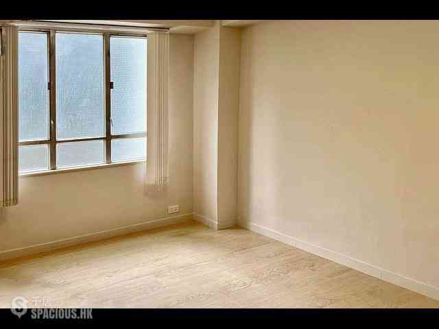 Wan Chai - Phoenix Court Block 2 04