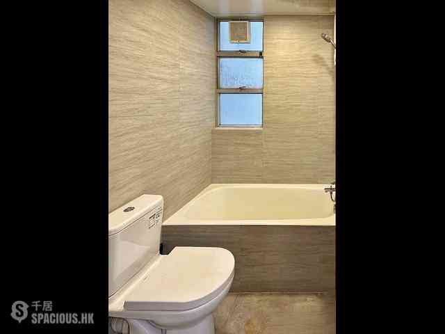 Wan Chai - Phoenix Court Block 2 07
