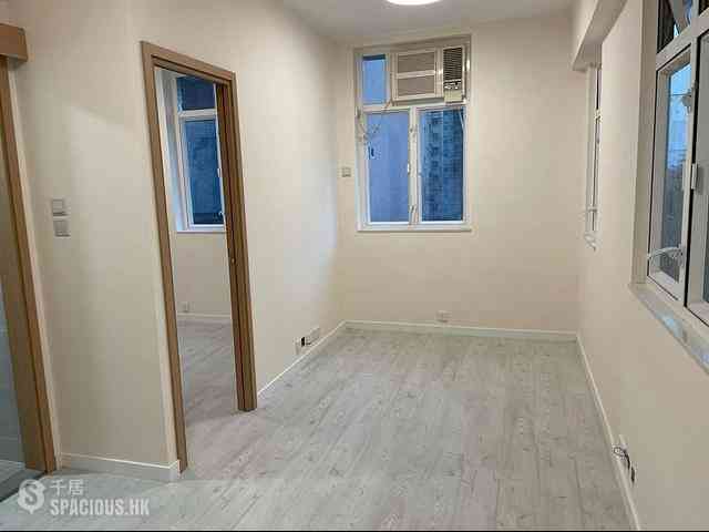 Wan Chai - Hay Wah Building Block A 04