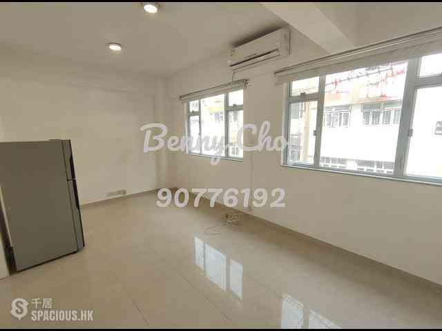Poho - 45-47, Sai Street 01