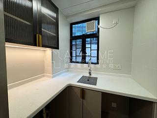 Sheung Wan - 64, Bonham Strand 06