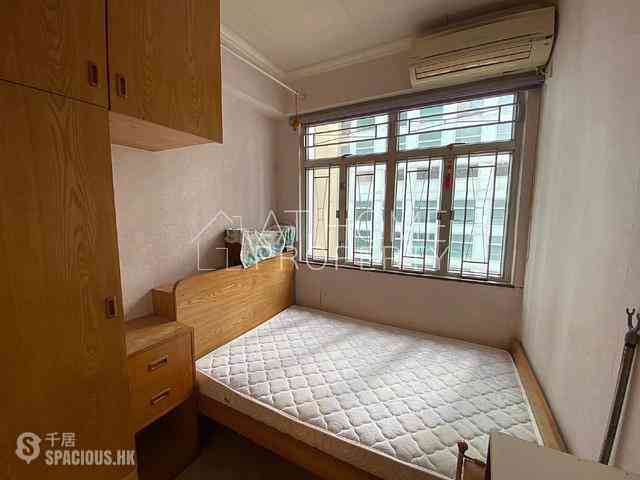 Sheung Wan - Kam Fung Building 05