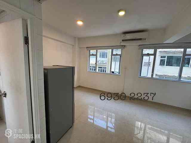 Poho - 41-43, Sai Street 04