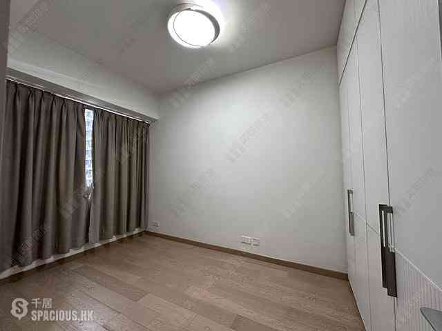 Pak Shek Kok - Solaria Tower 3 06