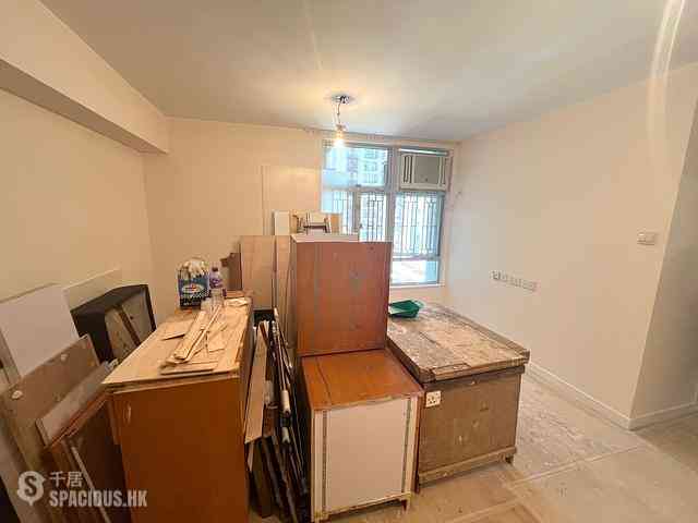 Tai Koo Shing - Tai Koo Shing Sing Fai Terrace Kam Sing Mansion 01