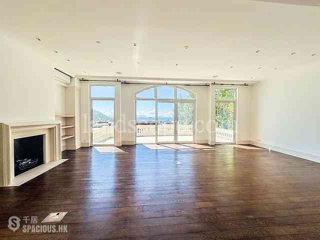 Shouson Hill - Bay Villas 01