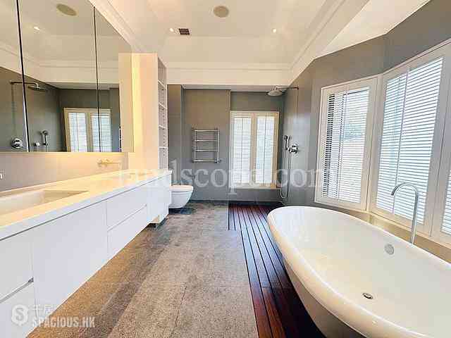 Shouson Hill - Bay Villas 09