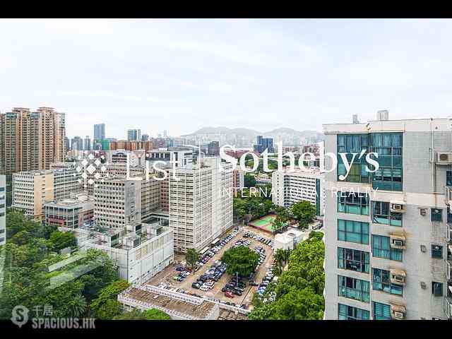 Yau Ma Tei - The Regalia 03