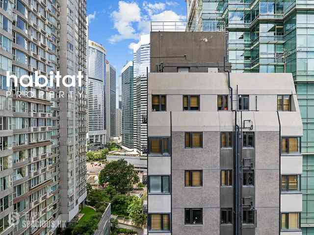 Wan Chai - Eight Star Street 02