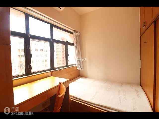 Wan Chai - Hang Tat Mansion 03