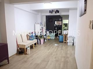 Sai Ying Pun - Tak Tung House 03