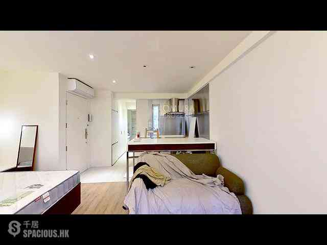 Wan Chai - Sun Hing Mansion 07