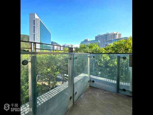 Tung Chung - Seaview Crescent 03
