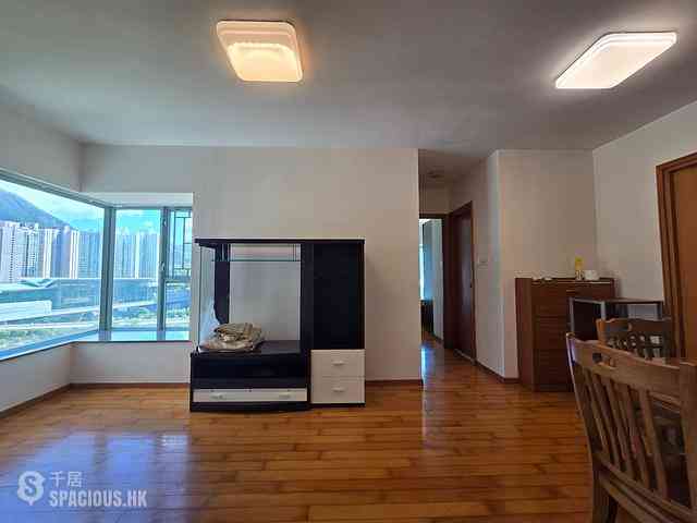 Tung Chung - Seaview Crescent 08