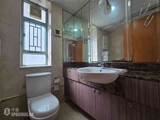 Tung Chung - Seaview Crescent 16
