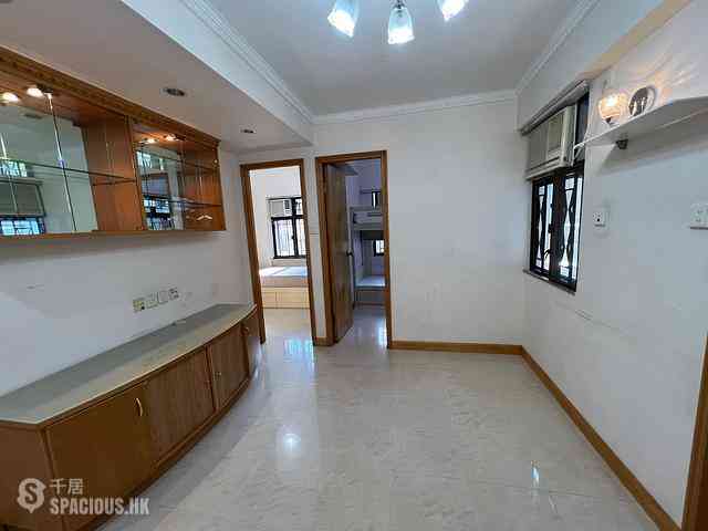 Wan Chai - Kin Lee Building Block B 02