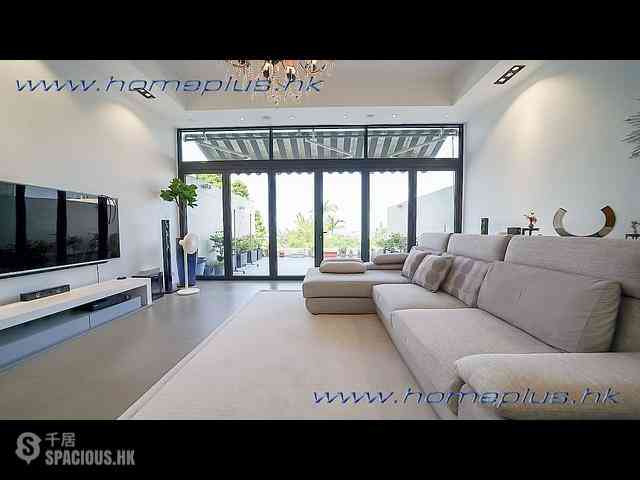 Clear Water Bay - Little Palm Villa 05