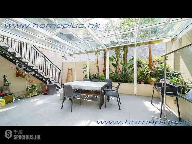 Clear Water Bay - Little Palm Villa 12