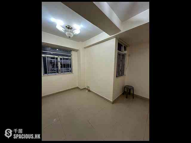Causeway Bay - Golden Dragon Building 06