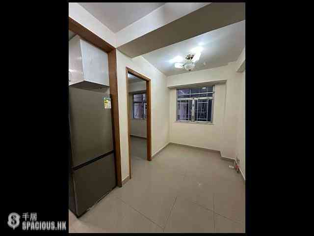 Causeway Bay - Golden Dragon Building 01