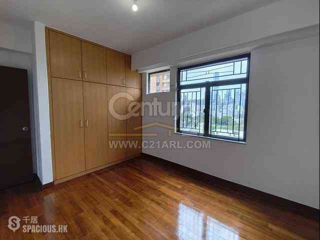 Yau Ma Tei - Wylie Court 27