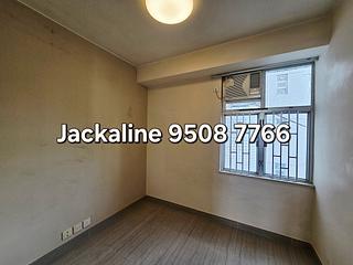 Yau Yat Chuen - Village Gardens Phase 3 Block B17 (No.40) 05
