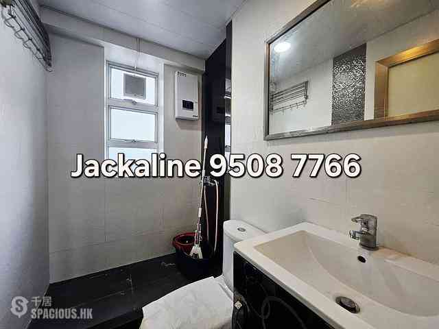 Yau Yat Chuen - Village Gardens Phase 3 Block B17 (No.40) 08