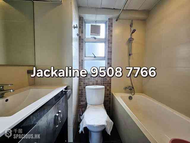 Yau Yat Chuen - Village Gardens Phase 3 Block B17 (No.40) 09