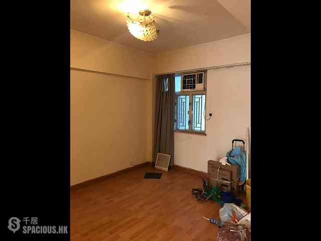Wan Chai - Sze Bo Building 01