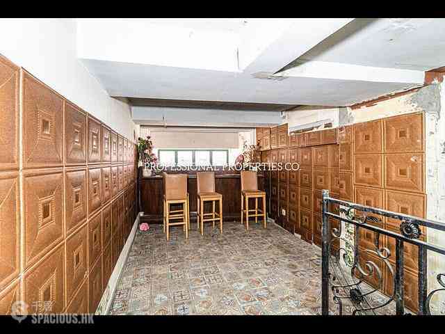 Central - 50, Gage Street 04