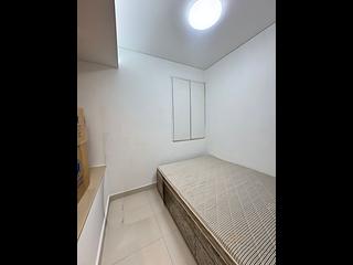 Sai Ying Pun - Kam Kwan Building 05