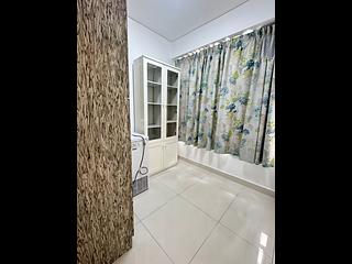 Sai Ying Pun - Kam Kwan Building 08