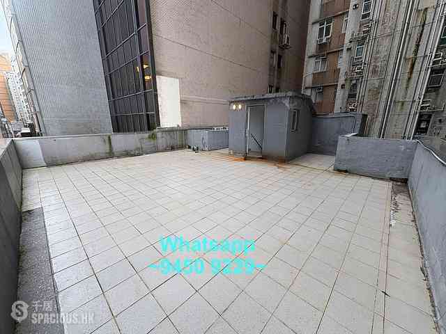 Sheung Wan - 243, Wing Lok Street 09