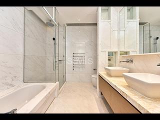 The Peak - 7-15 Mount Kellett Road 05