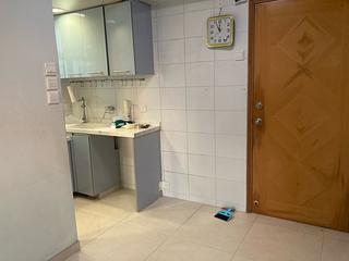 Shek Tong Tsui - Mei Sun Lau Block B 07
