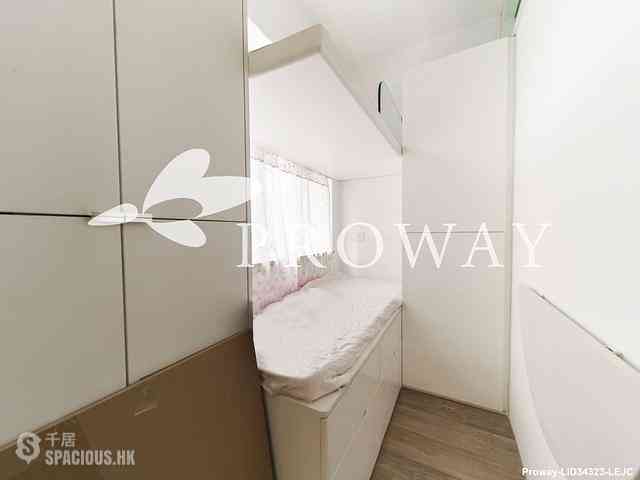 Pok Fu Lam - Baguio Villa Block 32 11