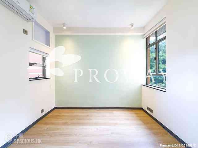 Pok Fu Lam - Baguio Villa Block 25 08
