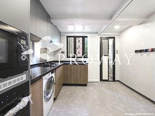 Pok Fu Lam - Baguio Villa Block 25 09