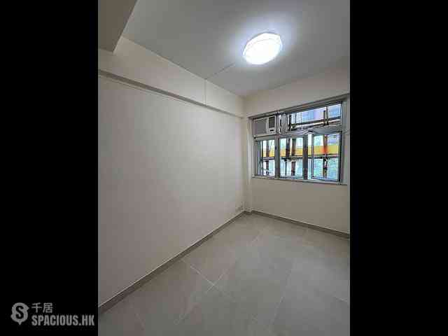Sai Ying Pun - Wing Lee Building 01