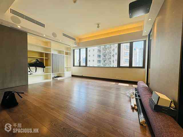 Mid Levels Central - Chenyu Court 02