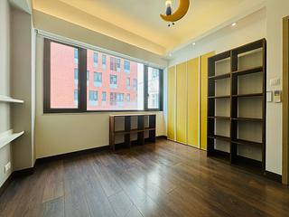 Mid Levels Central - Chenyu Court 06