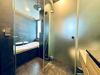 Mid Levels Central - Chenyu Court 07