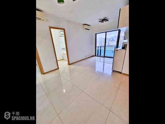 Tsuen Wan - Ocean Pride Phase 3 Block 6 01