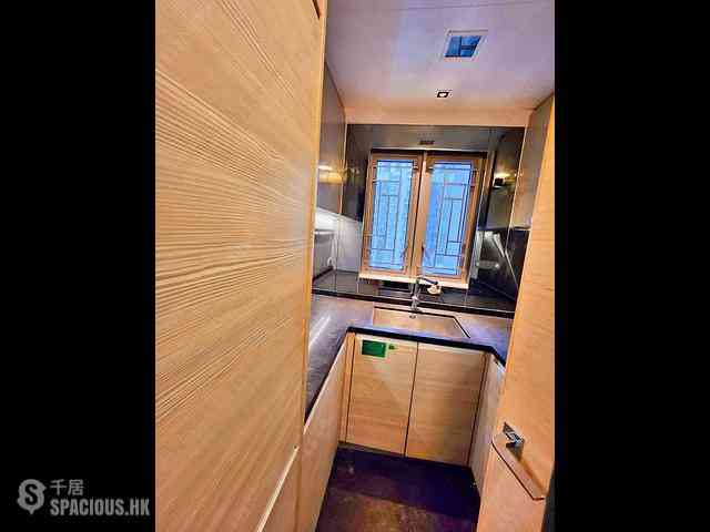 Tsuen Wan - Ocean Pride Phase 3 Block 6 02