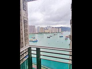 Tsuen Wan - Ocean Pride Phase 3 Block 6 04