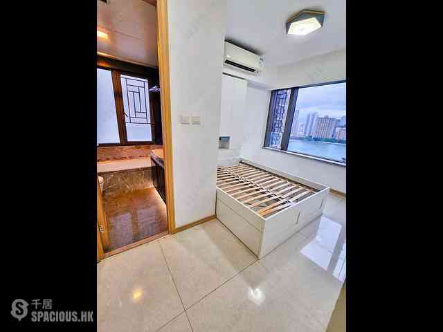 Tsuen Wan - Ocean Pride Phase 3 Block 6 05