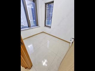Tsuen Wan - Ocean Pride Phase 3 Block 6 07
