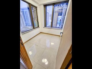 Tsuen Wan - Ocean Pride Phase 3 Block 6 08